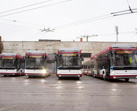 Bemutatták Ivano-Frankivszk első négy Electron T19 trolibuszát