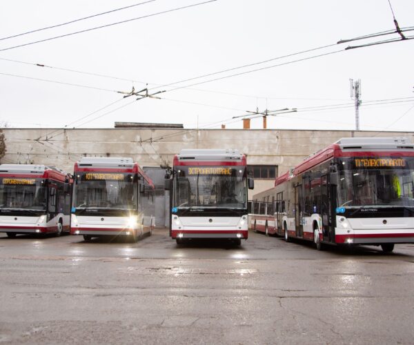 Bemutatták Ivano-Frankivszk első négy Electron T19 trolibuszát