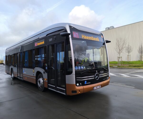 Újabb Mercedes-Benz villanybuszokkal zöldít a STIB-MIVB – 36 szóló eCitaro érkezik Brüsszelbe