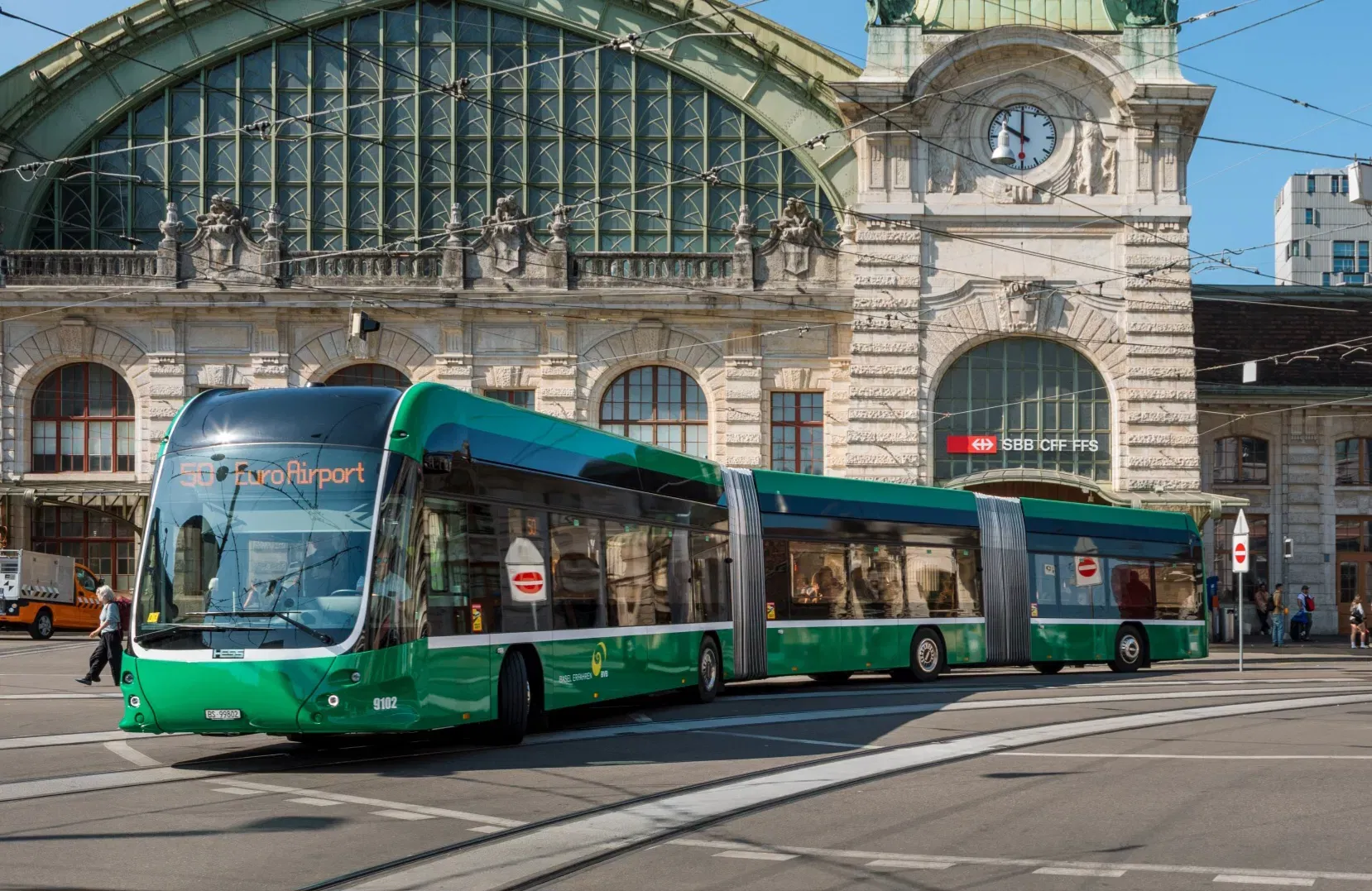 Duplacsuklós buszok a jog és az infrastruktúra szorításában – európai gyakorlat és hazai lehetőségek 5 HESS DGB Juli 2023 48