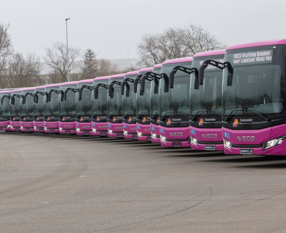 Vonatpótlásra vásárolt Iveco Crossway LE autóbuszokat vett át a német deu.mobil GmbH