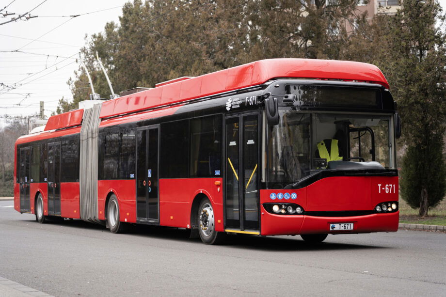 Utasforgalomban az SZKT első, Salzburgból érkezett Solaris Trollino 18 trolibusza
