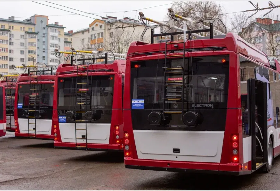 ivano frankivsk otrymav trolejbusy elektron z avtonomnym hodom 70 km 2.jpg