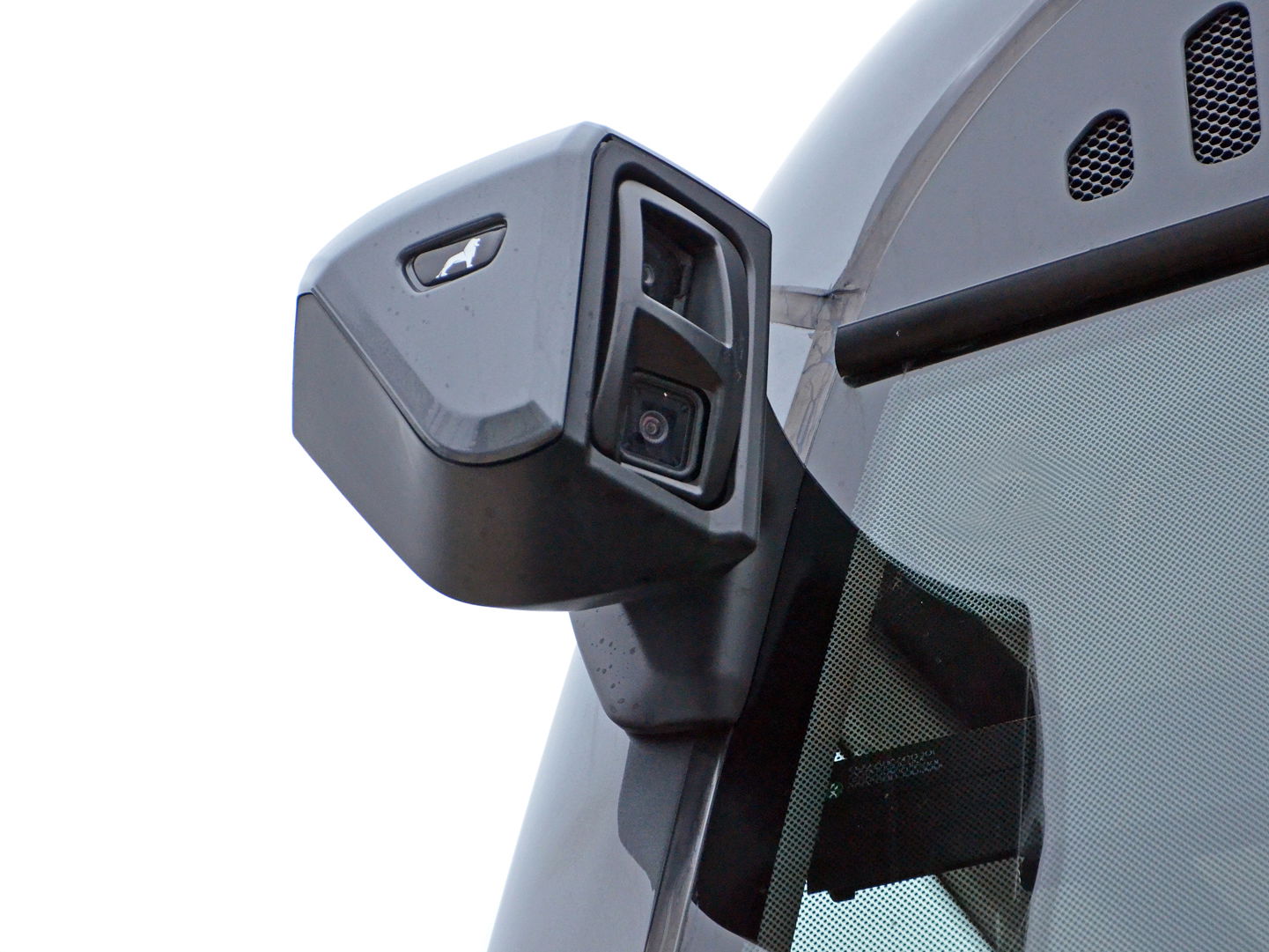 Integrált kerekesszék-emelővel felszerelt MAN Lion’s Coach L állt forgalomba Szlovákiában 12 06 MAN Lions Coach s hydraulickym vytahom