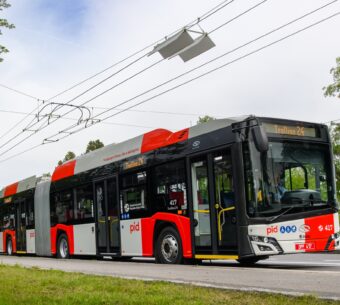 Futásteljesítmény, kapacitás, üzemeltetés: tapasztalatok a prágai duplacsuklós trolibuszokról