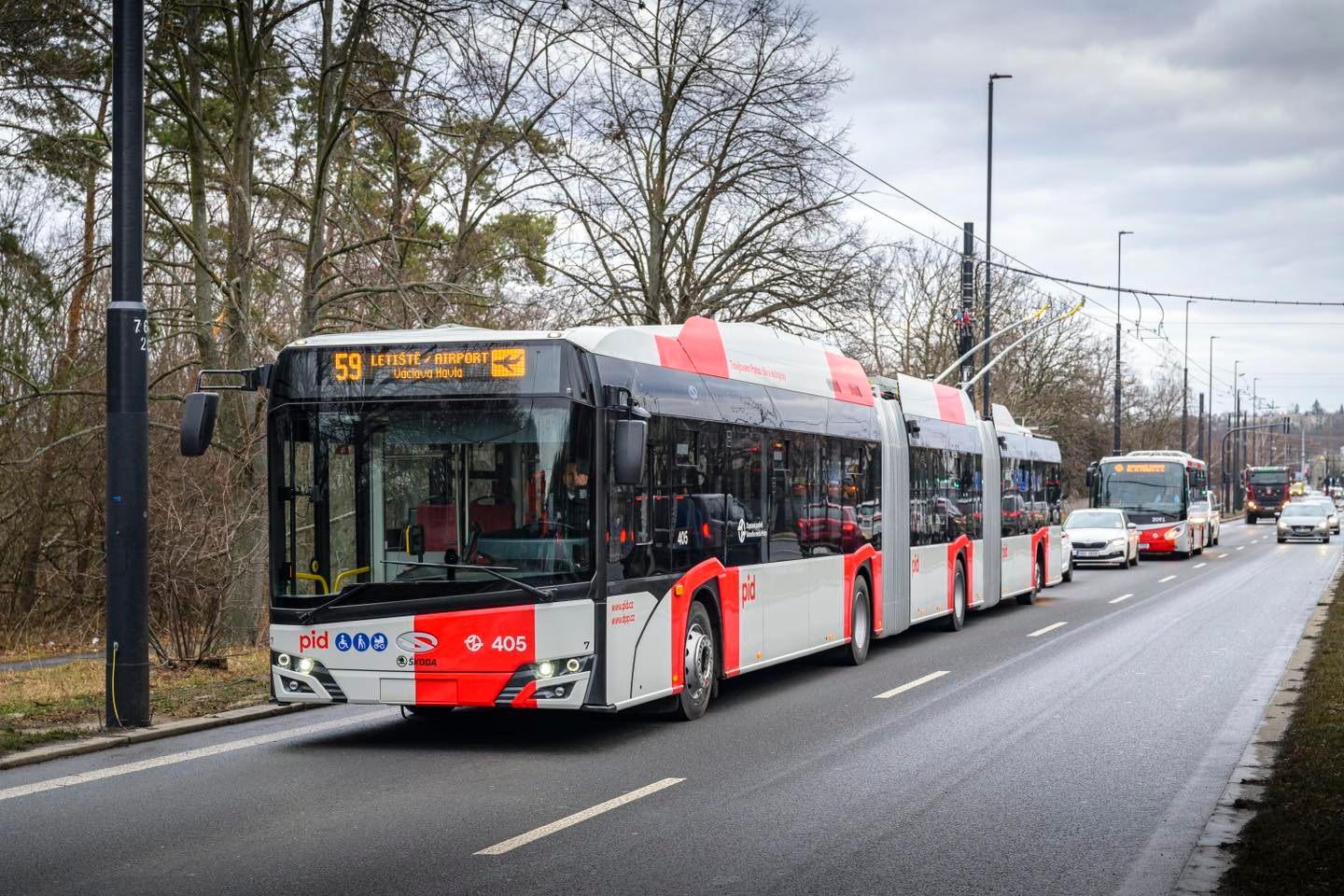 Futásteljesítmény, kapacitás, üzemeltetés: tapasztalatok a prágai duplacsuklós trolibuszokról 5 482274141 957049219884927 2480516595930213025 n