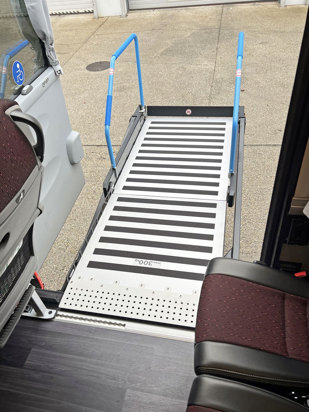 Integrált kerekesszék-emelővel felszerelt MAN Lion’s Coach L állt forgalomba Szlovákiában 6 617843492 1400009655470314 6815361028996235335 n