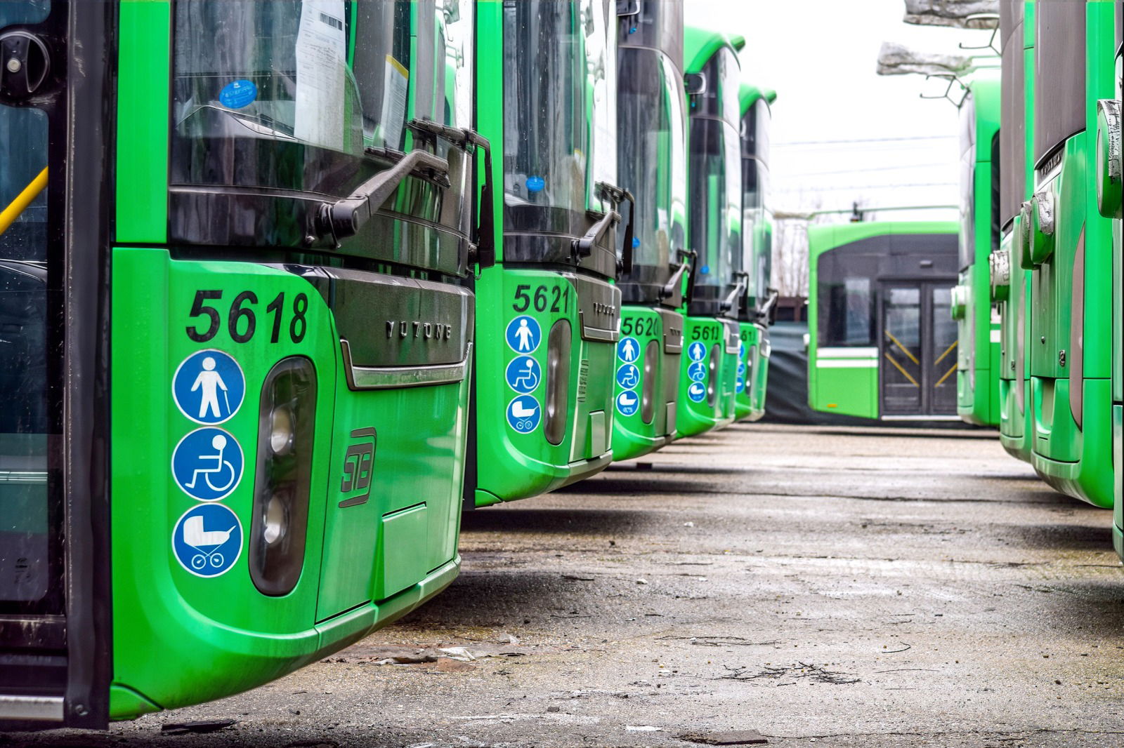 Bukarestben állnak forgalomba Európa első Yutong trolibuszai 2 624217820 1236377012003334 4121424603496321828 n