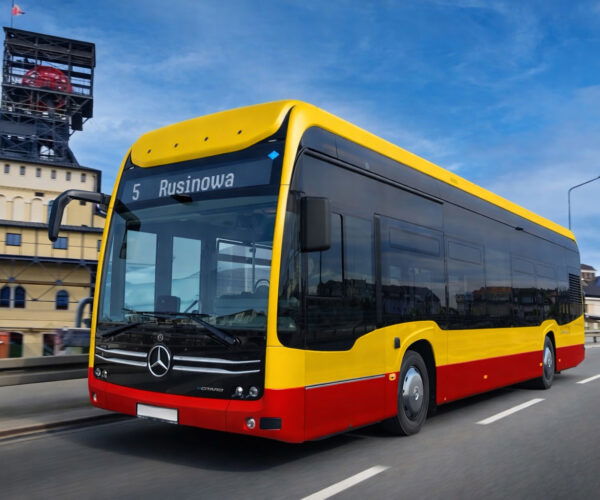 Tizennégy hidrogén hatótávnövelős Mercedes-Benz eCitarót vásárol a lengyelországi Wałbrzych