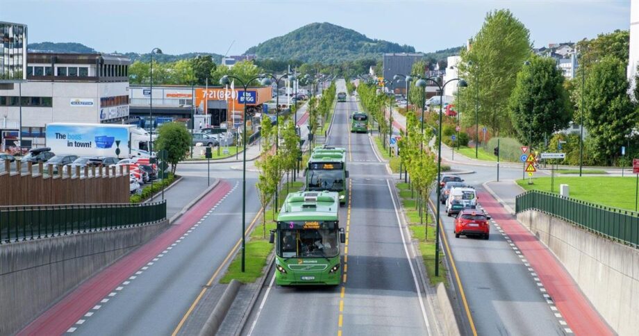 crop fe5 u8l0 fe75fec7 fb25 4b5c ab93 1d40691555b8