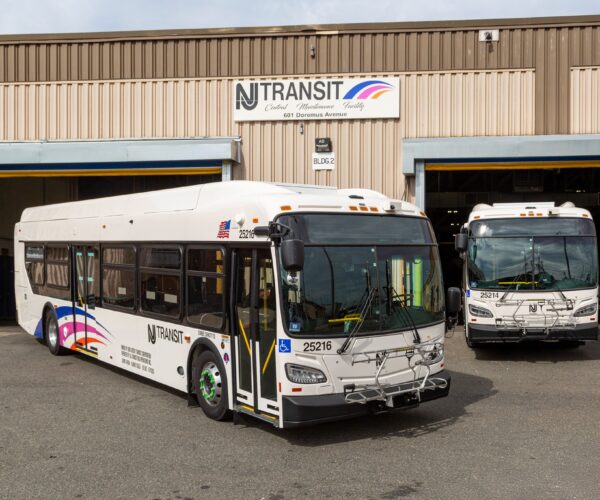 Újabb 375 darab New Flyer Xcelsiort rendelt New Jersey közlekedési társasága