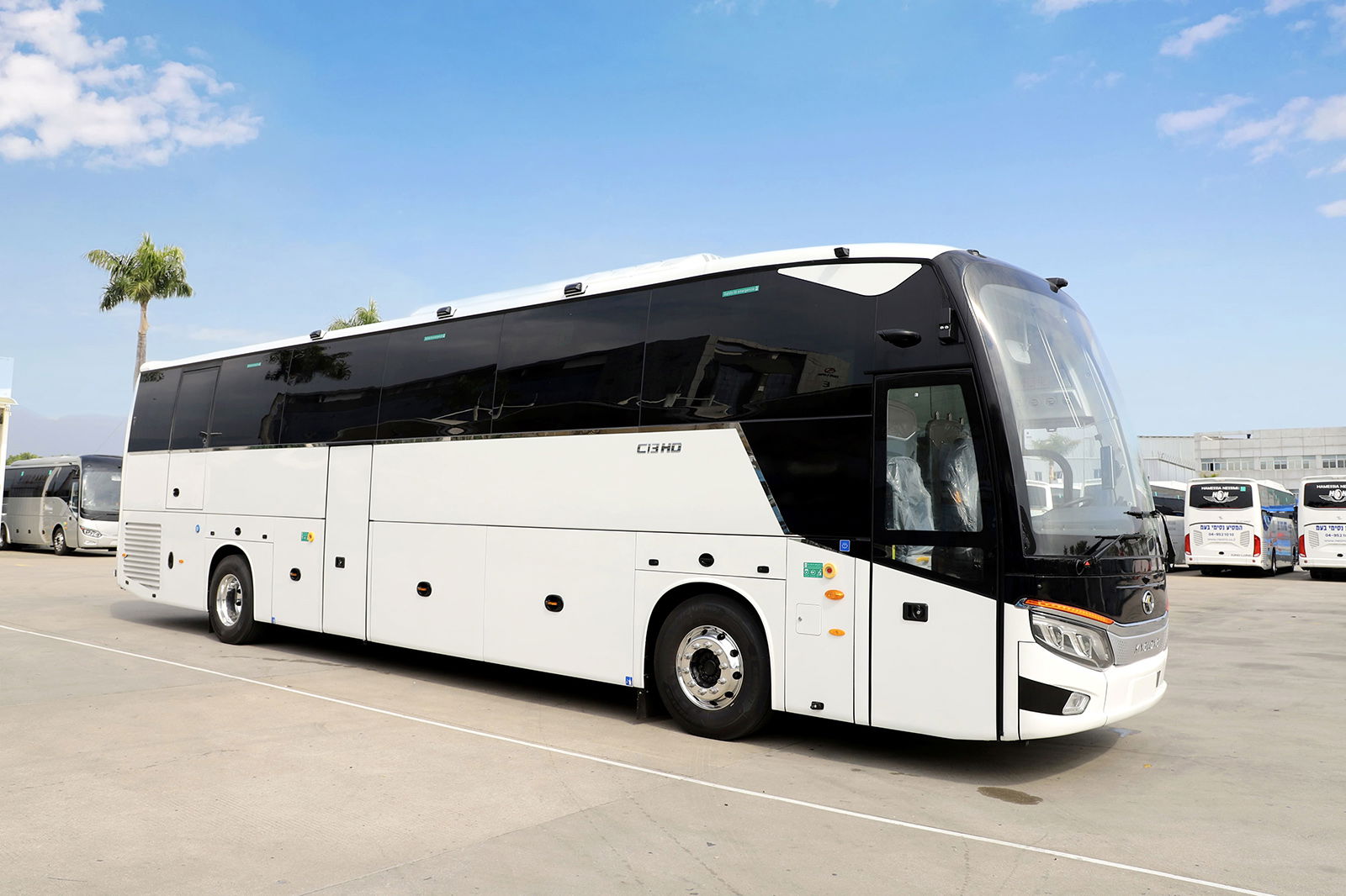 Továbbfejlesztett turistabusszal erősíti pozícióját a spanyol piacon a King Long 2 IMG 20260204 141608 cikkbe