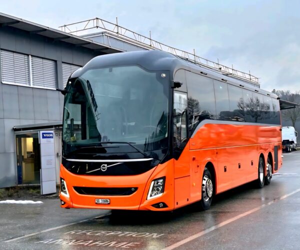 A Volvo Buses idén újraindítja a 9700-as sorozatú turistabuszok gyártását