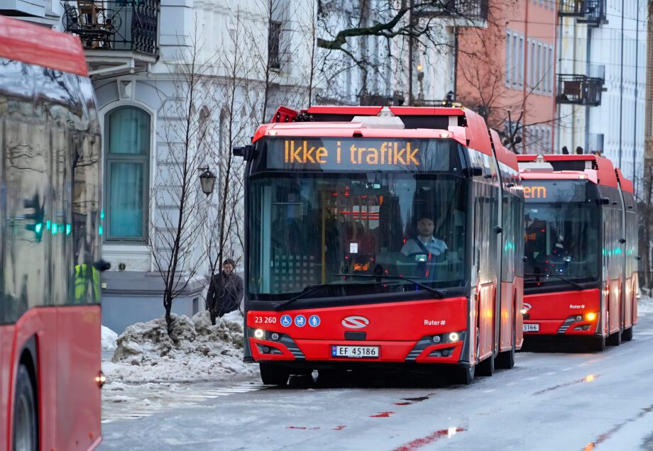Közel 96%-os villamosítás: szinte teljesen eltűntek a dízelmotoros buszok Oslo helyi közlekedéséből